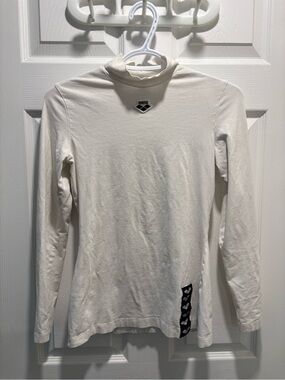 Arena Women’s White Long Sleeve Mock Neck Top